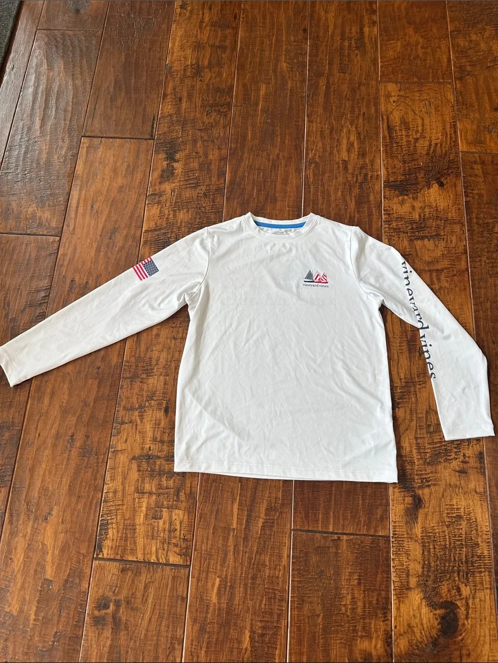 Vineyard Vines Navy Whale Print Swim Trunks & Long Sleeve Performance Rashguard